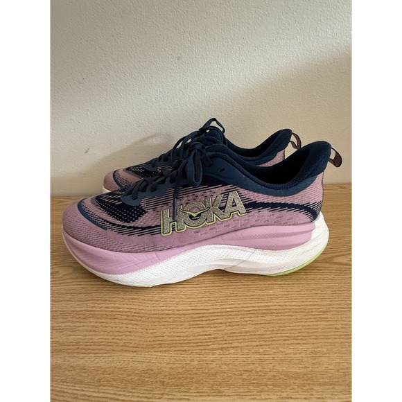 Hoka Womens Skyflow Pink/ Blue Running Shoes Sz 9 B - Picture 2 of 6